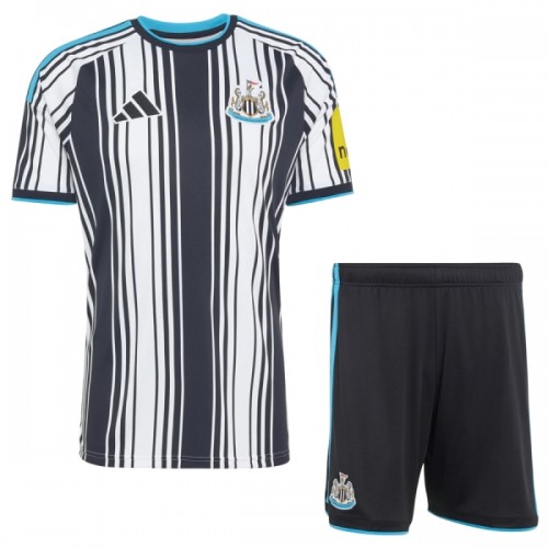 Dječji Dresovi Newcastle United Domaći 2026-27 - Kratki Rukavima Dječji Dresovi Newcastle United Domaći 2026-27 - Kratki Rukavima
