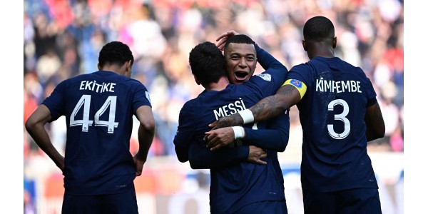 Paris Saint-Germain 4:3 Lille, Messi je izveo slobodan udarac, ali je dodirnuo loptu samo 42 puta, zašto? Paris Saint-Germain 4:3 Lille, Messi je izveo slobodan udarac, ali je dodirnuo loptu samo 42 puta, zašto?