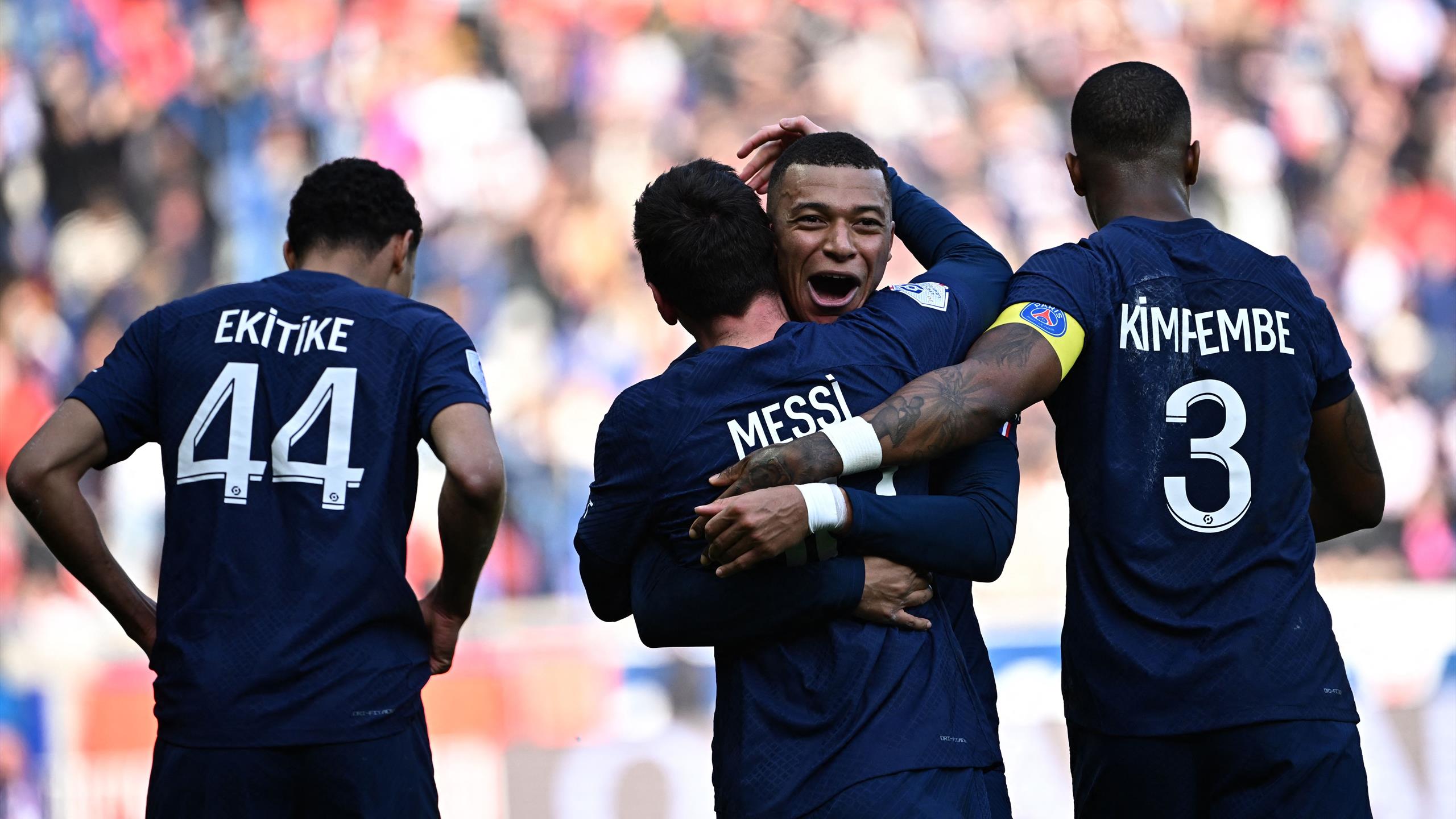 Paris Saint-Germain 4:3 Lille, Messi je izveo slobodan udarac, ali je dodirnuo loptu samo 42 puta, zašto?